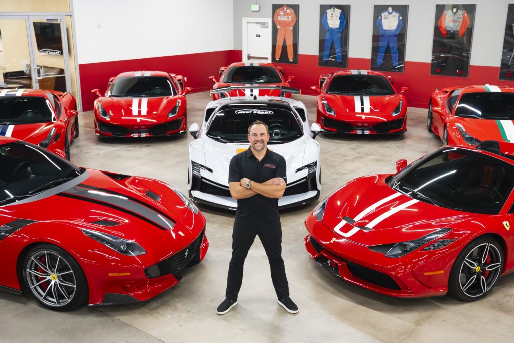 Premium Fahrzeug im Showroom